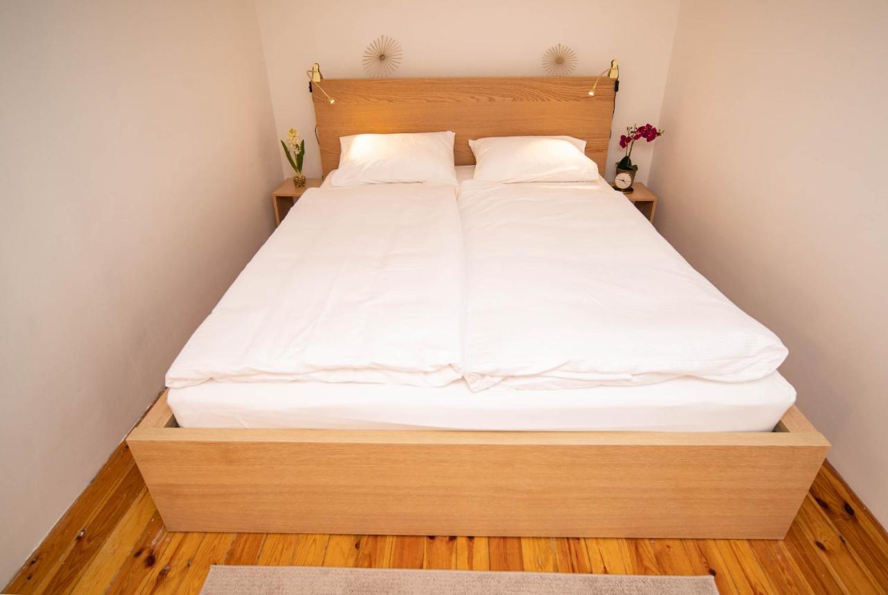 Free Parking! Linden Apartment, Ac, Smart Tv, Wifi Budapest Luaran gambar